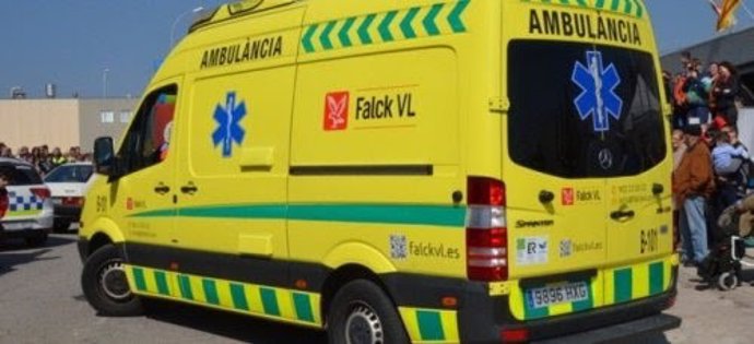 Imagen de una ambulancia de Flack VL prestando servicio a CatSalut