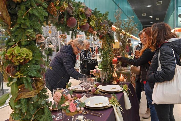 Floristas y decoradores participan en las Mercademostraciones de Mercabarna