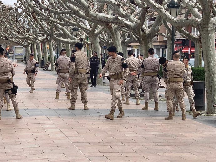 Efectivos del Ejército del Aire en el centro de la ciudad de Calatayud