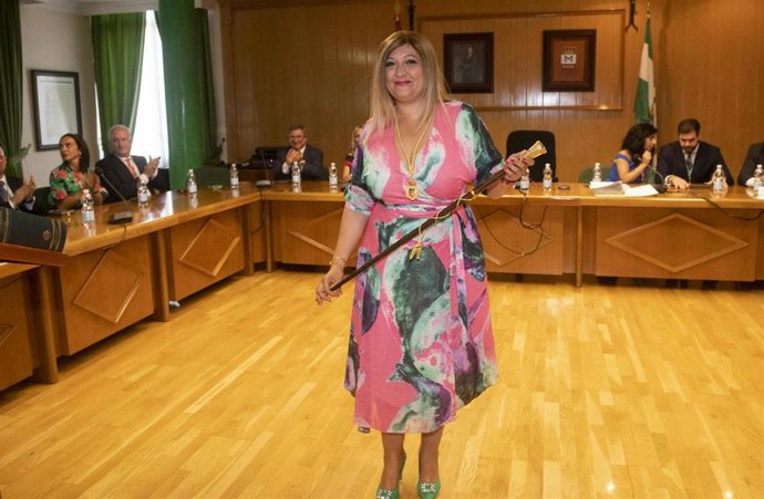 La alcaldesa de Armilla, Loli Cañavate