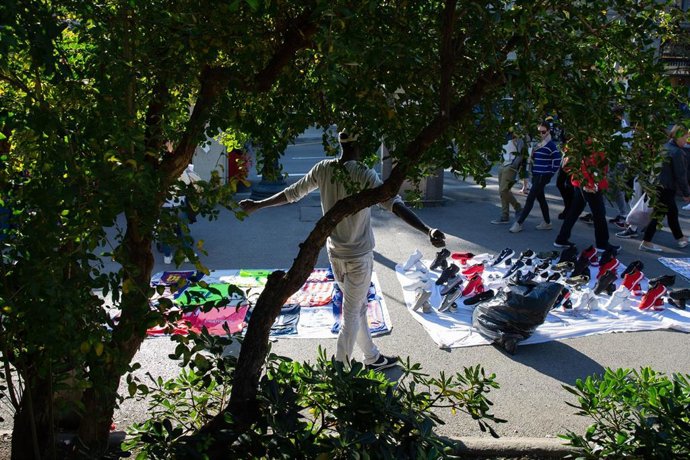 Puesto de venta ambulante en el centro de Barcelona