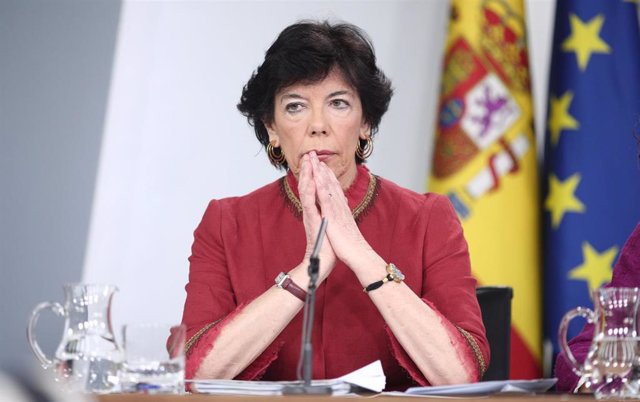 La ministra de Educación y Formación Profesional, Isabel Celaá, en una rueda de prensa posterior al Consejo de Ministros.
