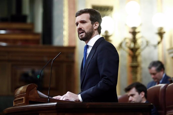 El líder del PP, Pablo Casado, interviene en el Pleno del Congreso convocado para informar de las medidas contra el coronavirus. En Madrid (España), a 18 de marzo de 2020.