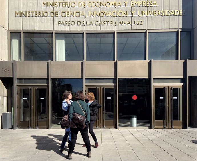 Entrada al Ministeri d'Economia i Empresa i al Ministeri de Cincia, Innovació i Universitats, a Madrid (Espanya) a 24 de febrer de 2020.