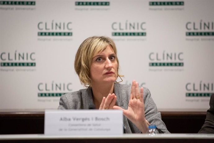 La consellera de Sanitat de Catalunya, Alba Vergés, durant la seva compareixena per abordar l'evolució del coronavirus, a l'Hospital Clínic de Barcelona/Catalunya (Espanya), a 12 de febrer de 2020 (arxiu)