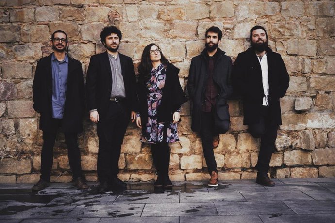 Miembros del grupo musical Pretérito Imperfecto