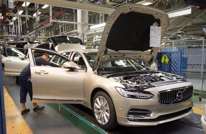 Economía/Motor.- Volvo Cars parará sus plantas en Suecia y Estados Unidos entre 