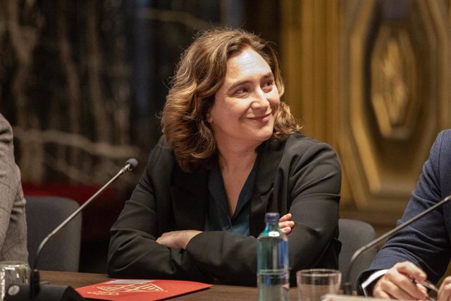 La alcaldesa de Barcelona, Ada Colau, durante la reunión con agentes económicos tras la cancelación del Mobile World Congress, en Barcelona (Catalunya / España), a 14 de febrero de 2020.