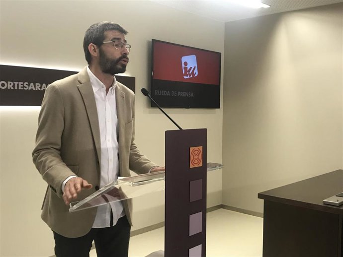 El coordinador general de IU Aragón y diputado autonómico, Álvaro Sanz (Foto de archivo)