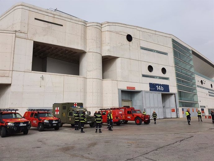 Miembros de la UME en las instalaciones de Ifema