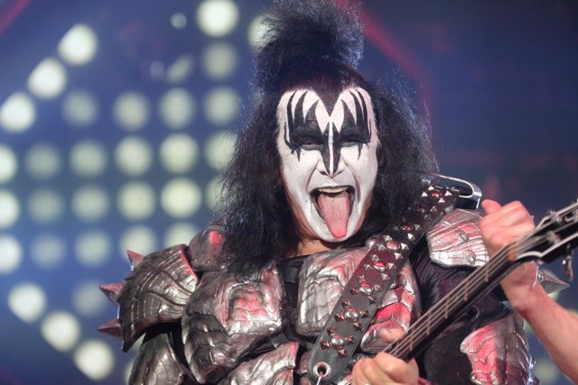 27 May 2019, Saxony, Leipzig: American-Israeli musician Gene Simmons from the US-American band "Kiss" performs during the German tour "End of the Road" in the Arena Leipzig. Photo: Sebastian Willnow/dpa-Zentralbild/dpa