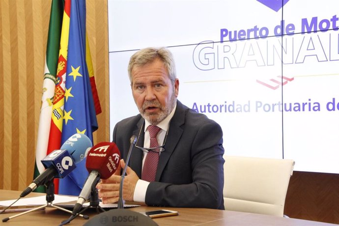 El presidente de la Autoridad Portuaria de Motril, José García Fuentes