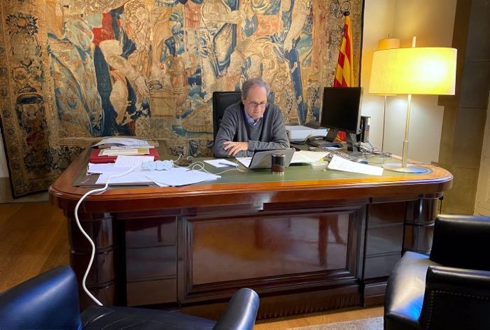 El presidente de la Generalitat, Quim Torra, en la reunión telemática con los representantes culturales