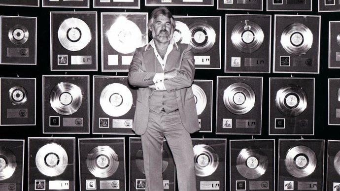 Cultura.- Muere Kenny Rogers, leyenda del country, a los 81 años