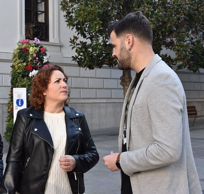 Los parlamentarios de Adelante Andalucía por Granada María del Carmen Pérez y Jesús Fernández