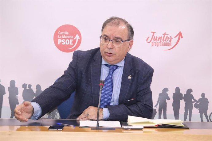 El presidente del PSOE en las Cortes de C-LM, Fernando Mora