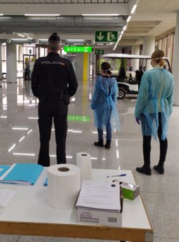 Control de las Fuerzas y Cuerpos de Seguridad del Estado en el aeropuerto de Palma.