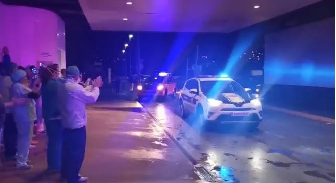 Homenaje a sanitarios en el Hospital de Alzira