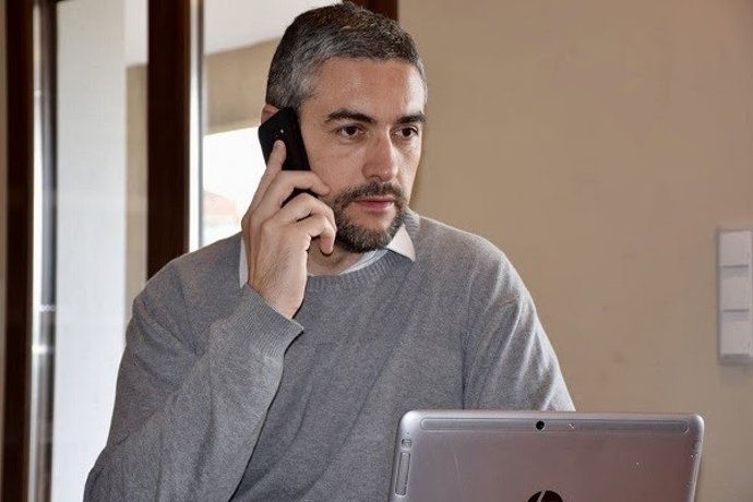 El nuevo conseller de Acción Exterior, Relaciones Institucionales y Transparencia de la Generalitat, Bernat Solé