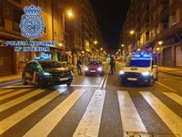 La Policía Nacional interpuso ayer más de 1.100 denuncias por no cumplir restricciones, con 15 detenidos