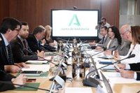 Andalucía desbloquea la compra de tres millones de mascarillas procedentes de China para el coronavirus