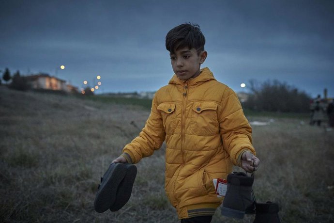 Un refugiado en el asentamiento de la ciudad turca de Edirne, fronteriza con Bulgaria y Grecia.