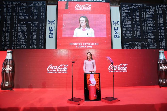 Sol Daurella, la presidenta de Coca-Cola European Partners, en la salida a bolsa de la compañía