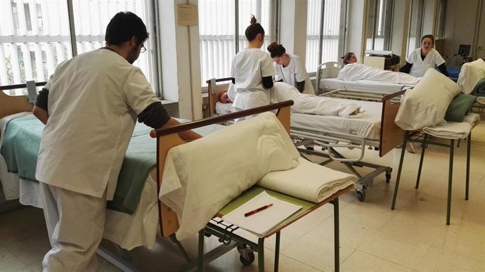 Ofrecen material sanitario a la Conselleria de Salud.