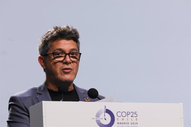El cantante Alejandro Sanz durante su intervención en la ceremonia de inauguración del tramo de Alto Nivel de la Cumbre del Clima 