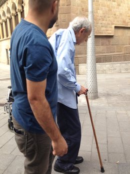 Imatge d'arxiu d'un anci a Barcelona. 