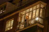 Coronavirus: Corear canciones en los balcones podría vulnerar derechos de propiedad intelectual, según un experto