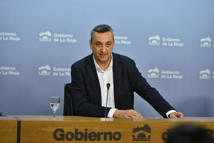 El portavoz del Gobierno riojnao, Chus del Río, en la comparecencia de prensa del Consejo de Gobierno