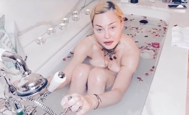En la bañera con Madonna