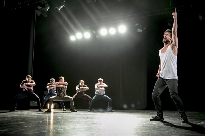 El Montaje De Danza La Maldición De Los Hombres Malboro 