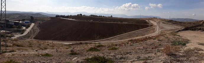 El vertedero de El Portichuelo, en Baena, ya sellado por la Junta.