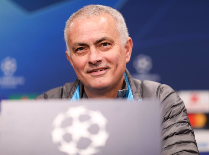 Fútbol.- José Mourinho se une como voluntario a la lucha contra el coronavirus c