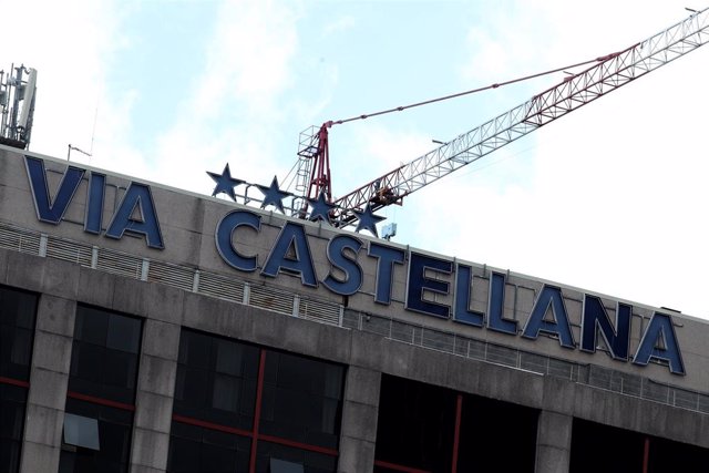 Fachada del Hotel Vía Castellana que en los próximos días abrirá sus puertas para convertirse en un hotel medicalizado para atender a pacientes del Hospital La Paz contagiados con coronavirus, en Madrid (España), a 23 de marzo de 2020.
