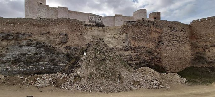 Lienzo desprendido del Castillo Mayor de Calatayud.
