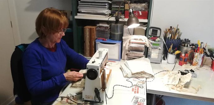 UMU entrega al SMS más de 6.500 mascarillas, 220.000 guantes y 1.000 gafas de protección