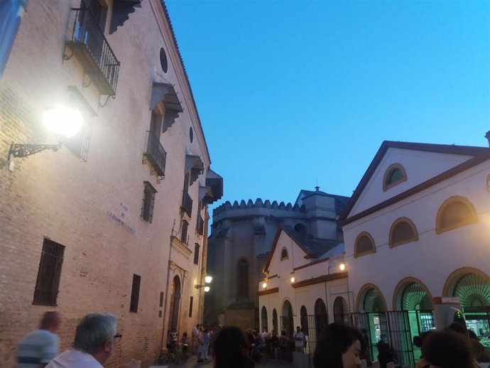 Palacio de los Marqueses de la Algaba frente al Mercado de Feria, en Sevilla, en una imagen de archivo