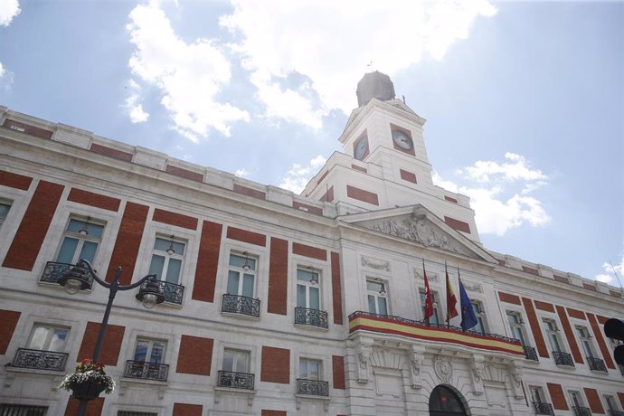 Imágenes de la fachada de la Real Casa de Correos de Madrid.