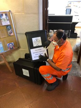 Contenedores específicos para equipos de protección indivual