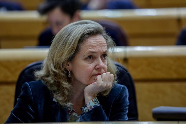 La vicepresidenta tercera y ministra de Asuntos Económicos y Transformación Digital, Nadia Calviño, durante la sesión de control al Gobierno en el Senado, en Madrid (España) a 3 de marzo de 2020.