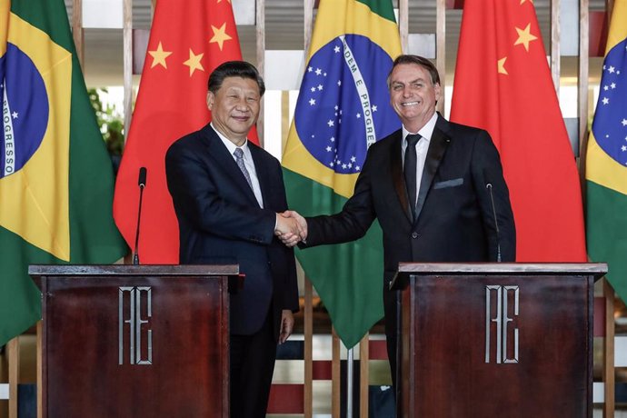 Los presidentes de China, Xi Jinping, y de Brasil, Jair Bolsonaro