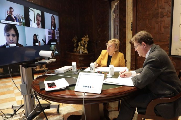 Reunión por videoconferencia de Ximo Puig y Ana Barceló con los portavoces parlamentarios