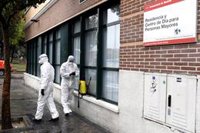 Residencias niegan abandono de fallecidos en los centros y apuntan al retraso de servicios funerarios