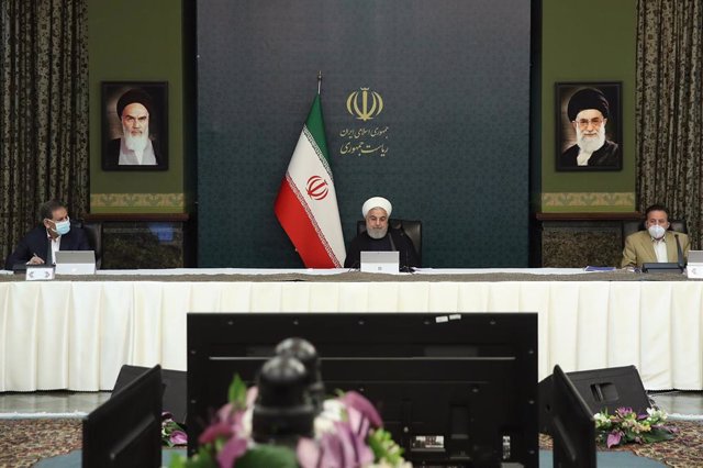 Hasán Rohani preside una reunión del Gobierno en Irán