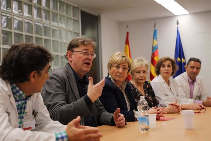 Puig y Barceló en una reunion en el Hospital Clínico