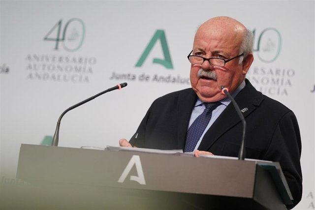 El consejero de Salud y Familias, Jesús Aguirre.