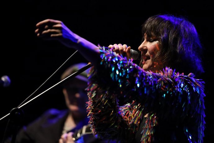 Encuentro con el dúo Amaral compuesto por Eva Amaral y Juan Aguirre tras lanzar su octavo álbum en septiembre del 2019, 'Salto al Color', en el Espacio Las Armas de Zaragoza/Aragón (España) a 3 de marzo de 2020.